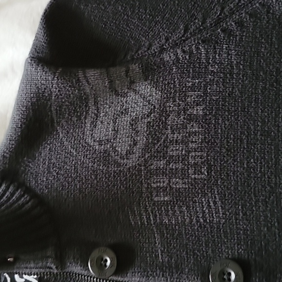 FOX Button down sweater - Picture 2 of 8